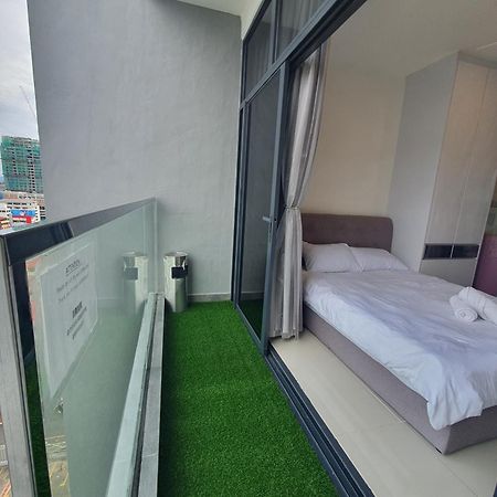 Kota Kinabalu City The Shore - Lucky 7 Homestay Exterior photo