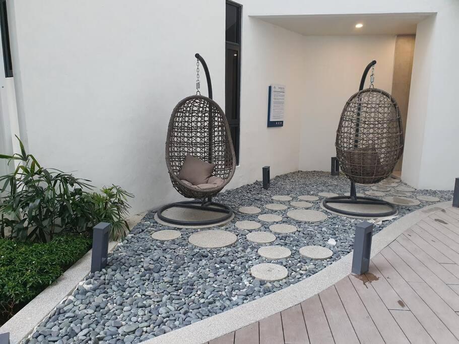 Kota Kinabalu City The Shore - Lucky 7 Homestay Exterior photo