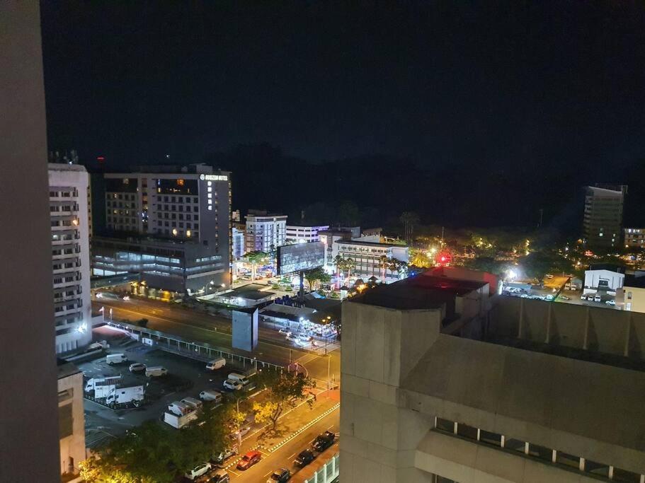 Kota Kinabalu City The Shore - Lucky 7 Homestay Exterior photo
