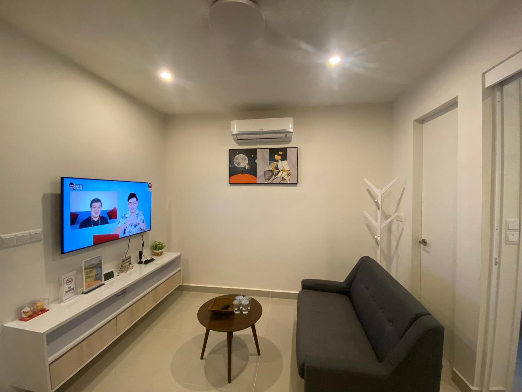 Kota Kinabalu City The Shore - Lucky 7 Homestay Exterior photo