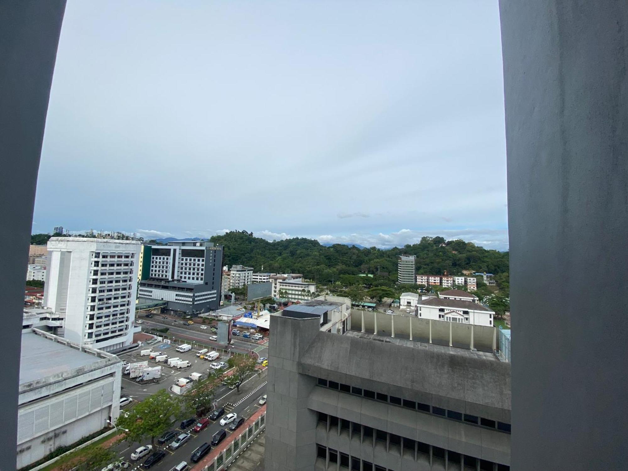 Kota Kinabalu City The Shore - Lucky 7 Homestay Exterior photo